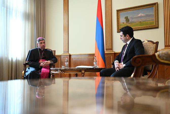 Acting President of Armenia receives Apostolic Nuncio of Holy See