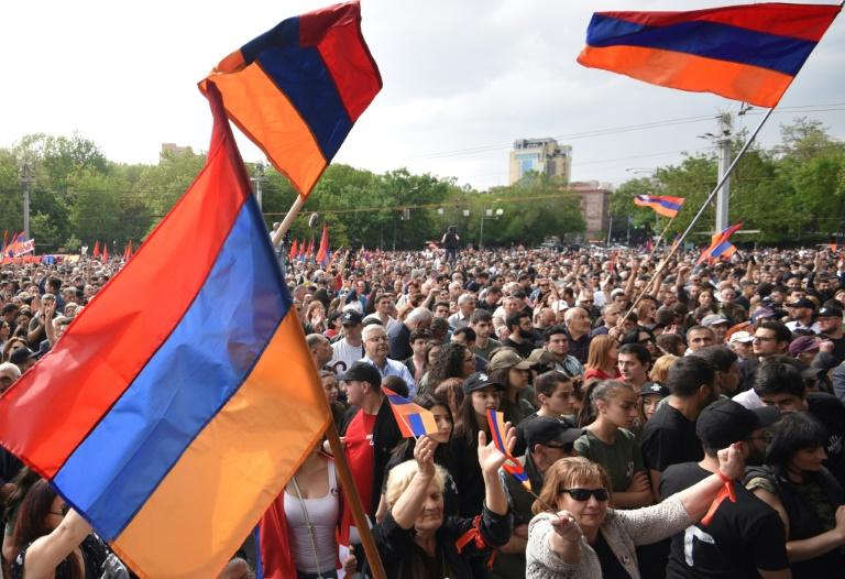 Armenia Opposition Demands PM Resign Over Karabakh
