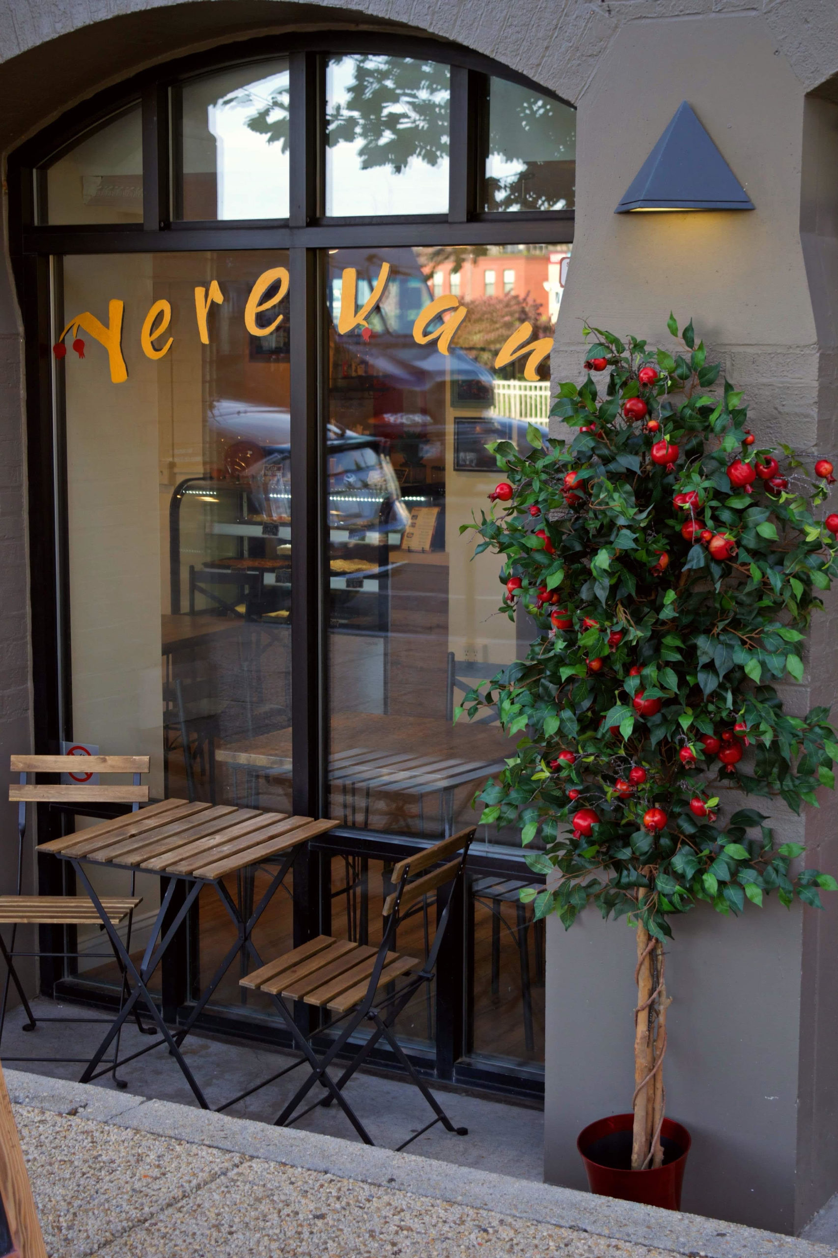 A Slice of Home: D.C.&rsquo;s Premier Armenian Caf&eacute; and Market, Yerevan