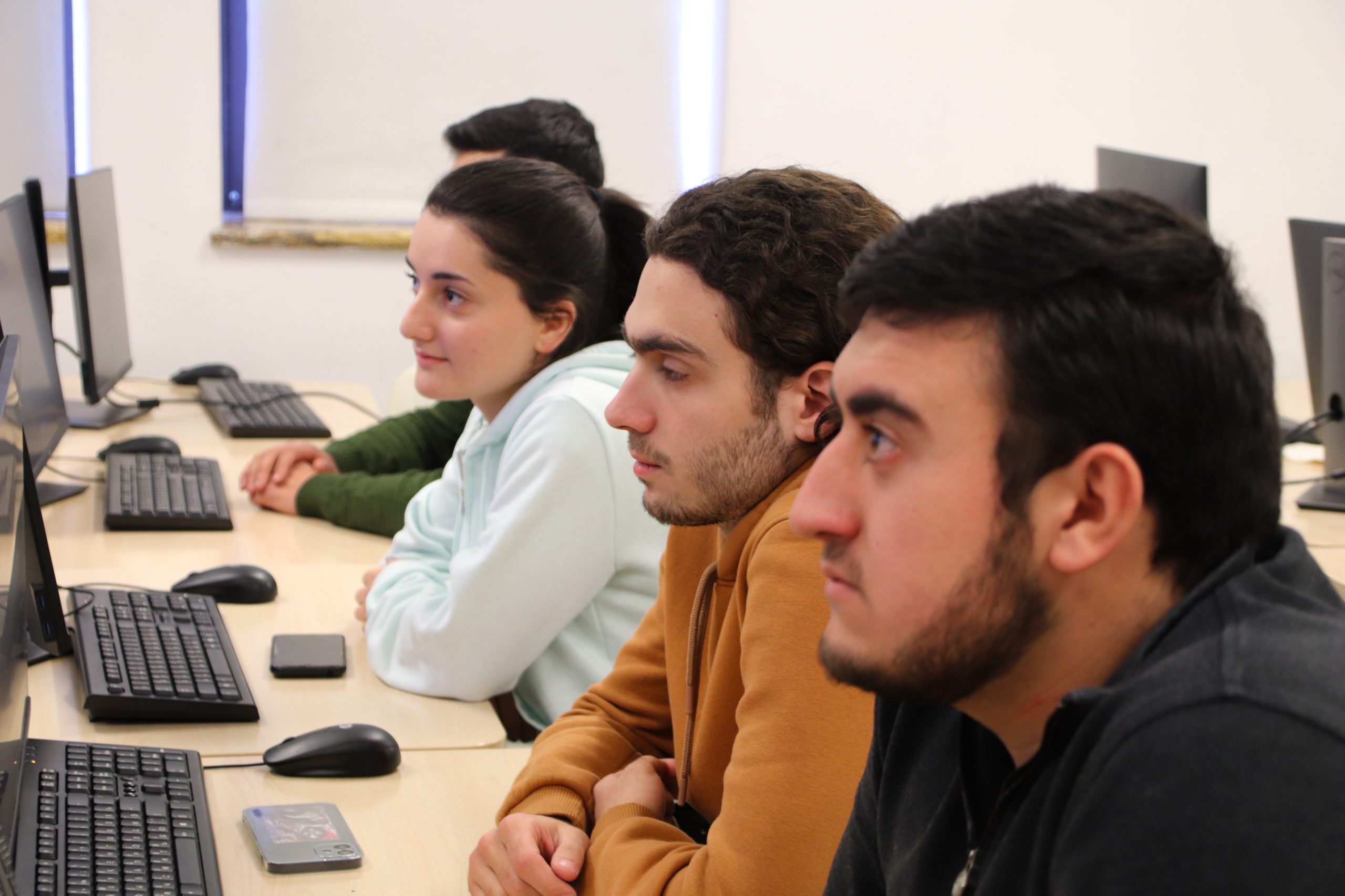 A year into Ukraine war, Armenia reaps benefits of Russian IT influx