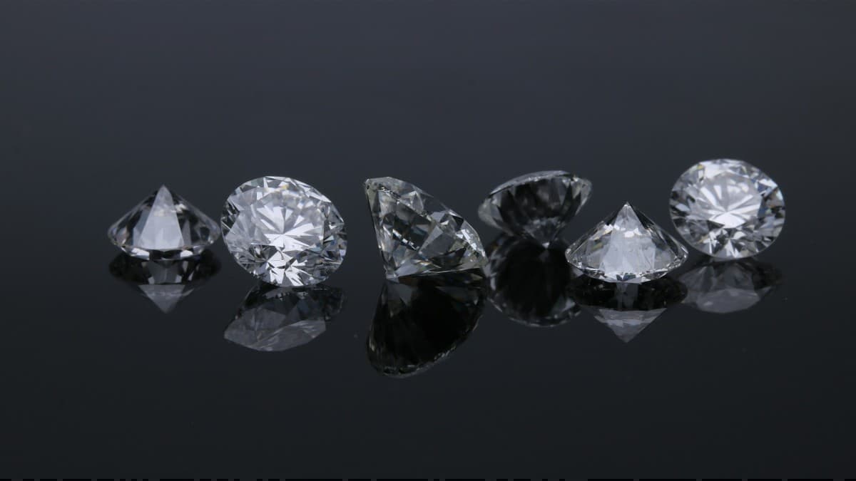 Gems and Precious Metals Trade Dents Armenia's Economy